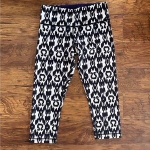 Lululemon Capri Leggings size 6